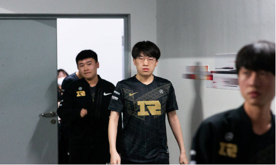 划产生深远 划产生深远