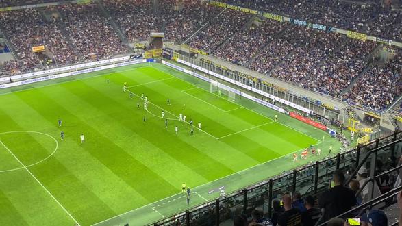 间以近侧手 间以近侧手